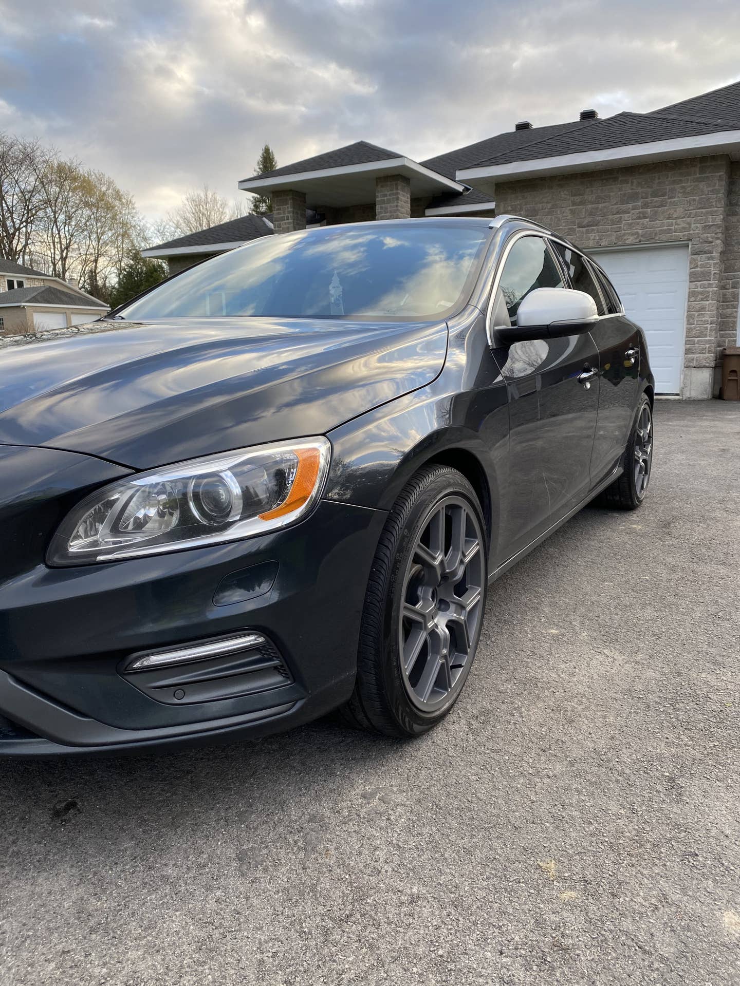 2013 Volvo S60 on RSSW Faith 19x8.5