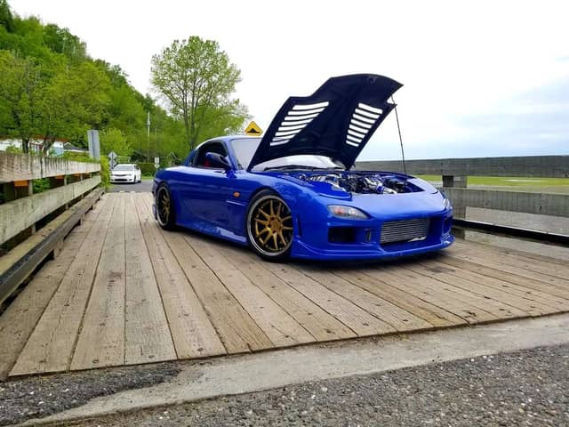 1993 Mazda RX-7 on Aodhan DS02 18x10.5 / 18x9.5, Continental CON ExtremeContact Sport