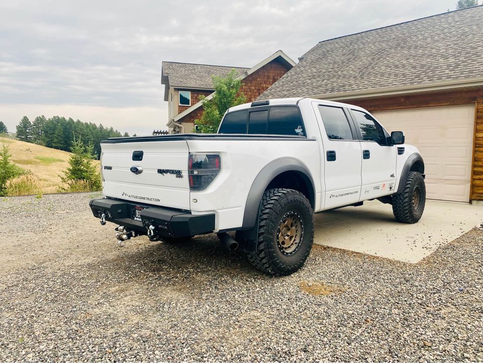 SVT Raptor on 37-inch tires
