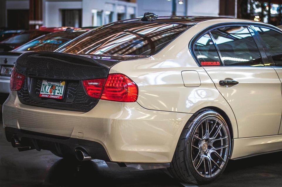 E90 335i 18-inch Aodhan AH-x rear