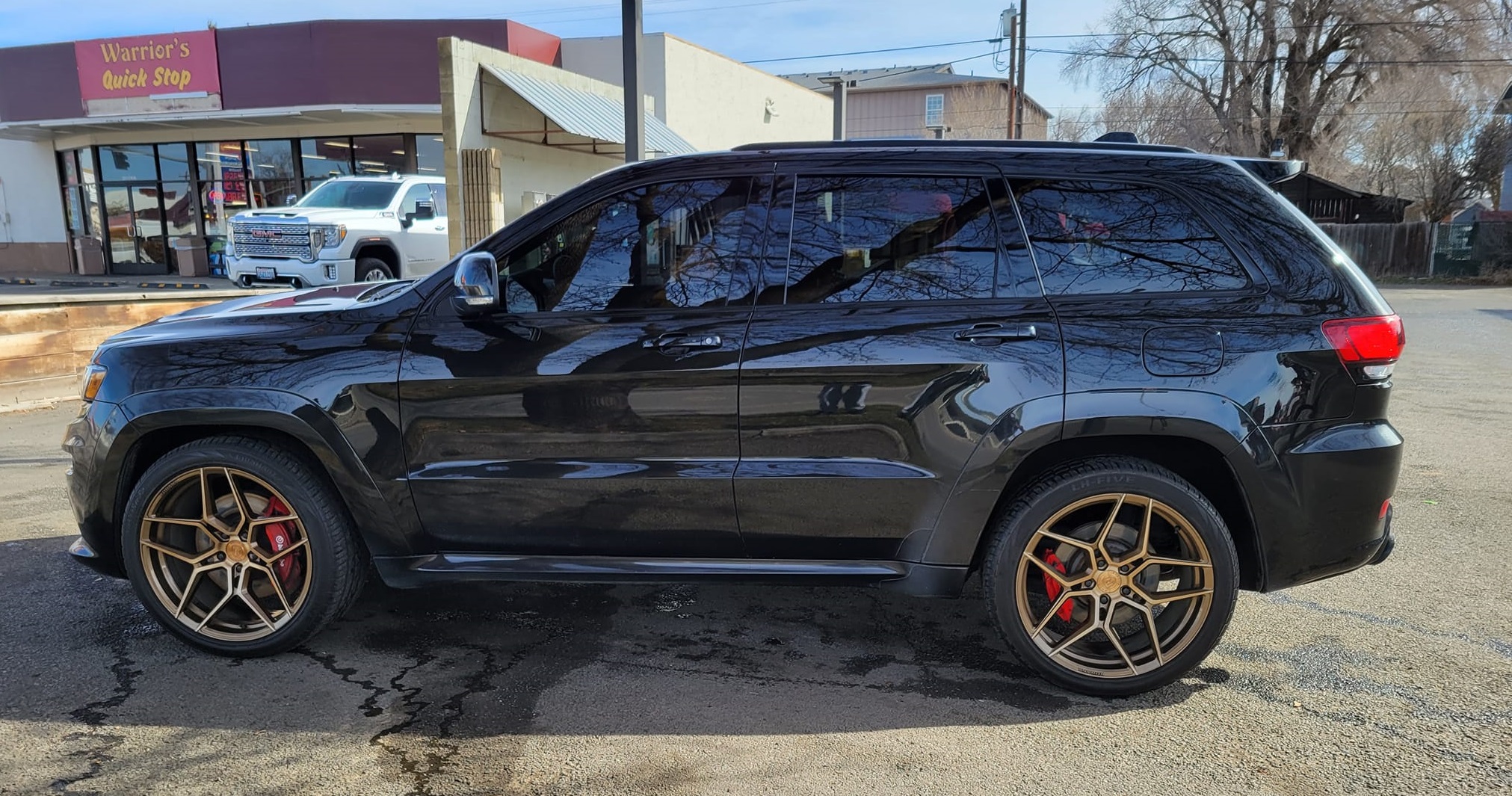 WK2 srt8 on xo milan wheels