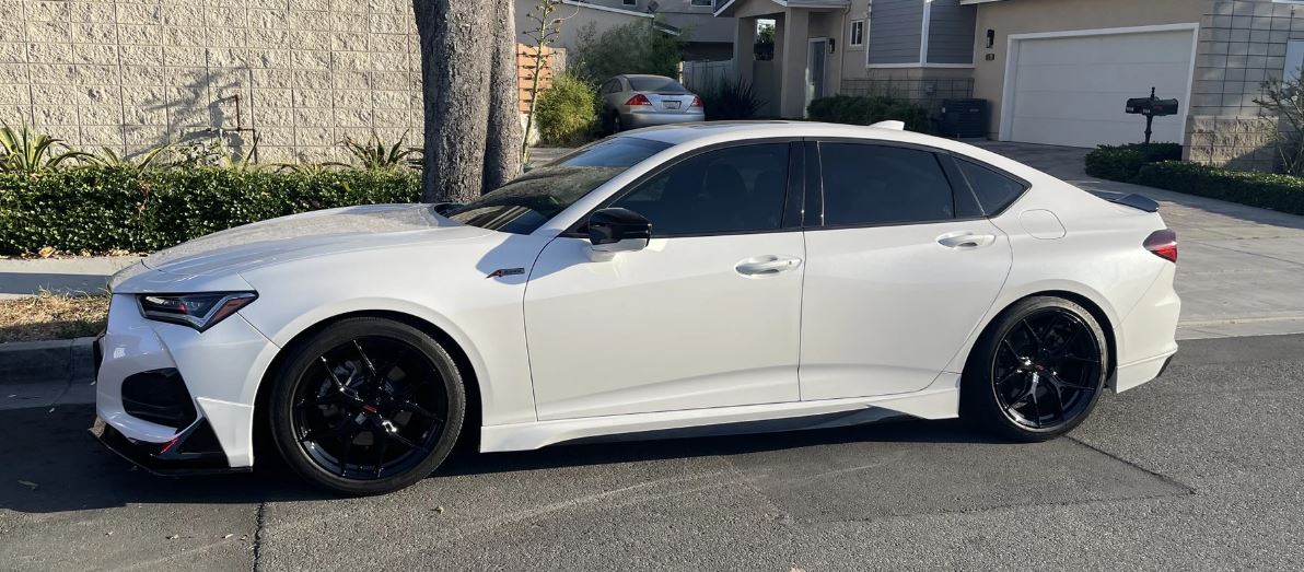 TLX staggered wheels