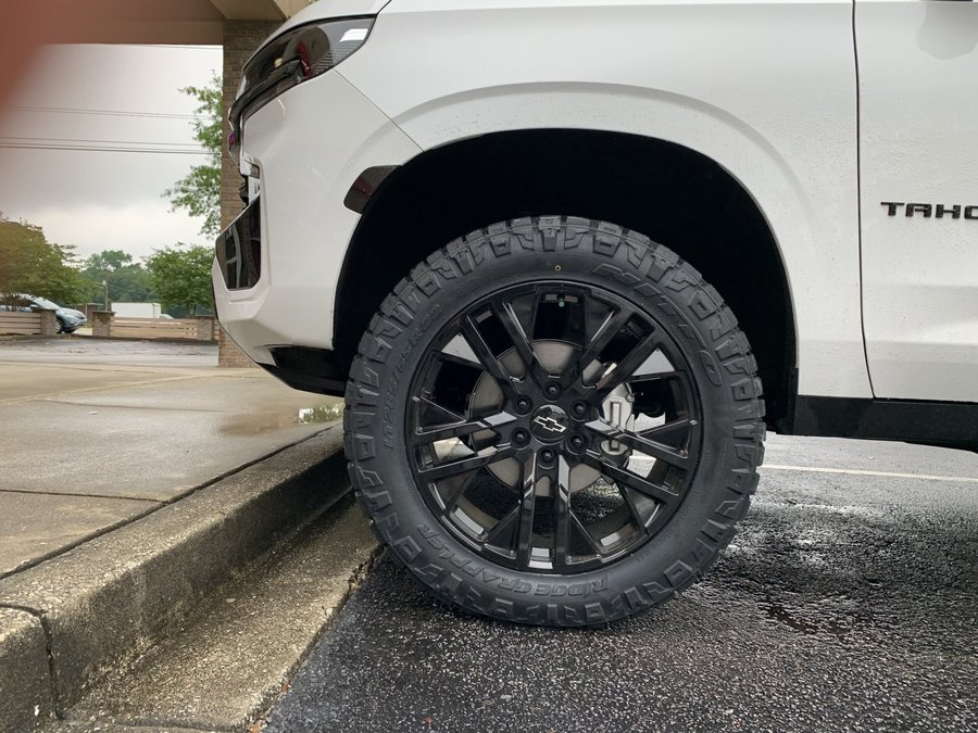 Chevrolet Tahoe on 35s