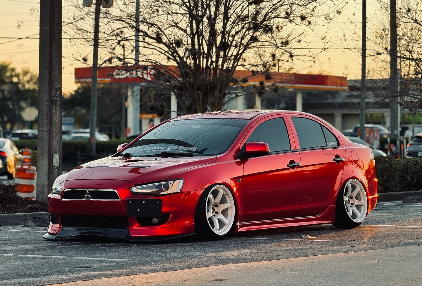 Stanced Lancer GTS on airbags