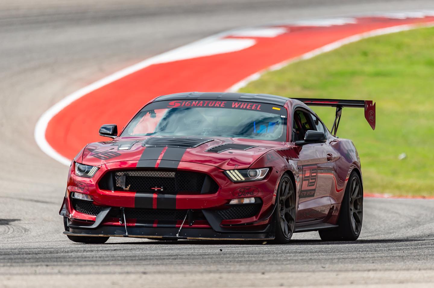 gt350 race car