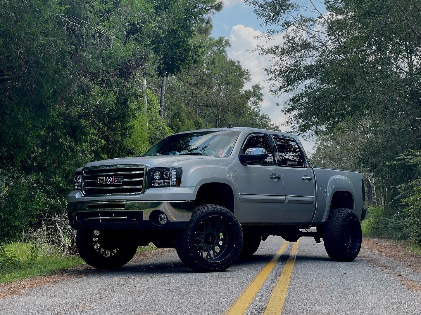 GMC Sierra 7.5 inch lift