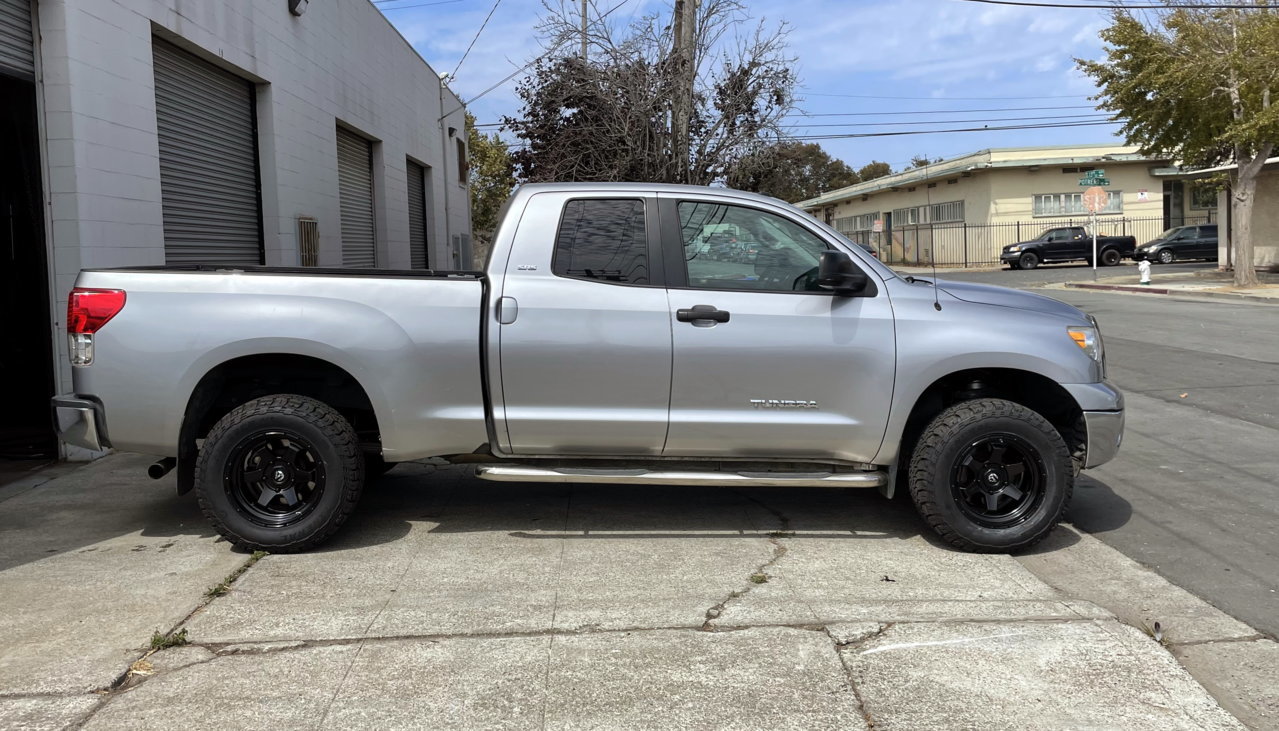 tundra shok wheels
