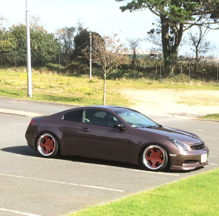 Infiniti G35 coupe on Leon Hardiritt Orden 19-inch wheels