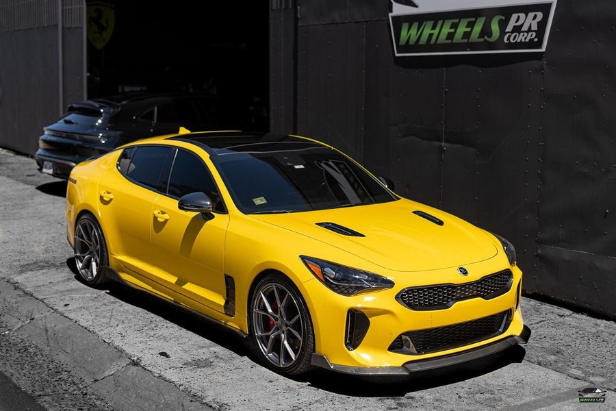 Kia Stinger aftermarket wheel fitment guide — 2018-2024 models with 5x114.3mm bolt pattern