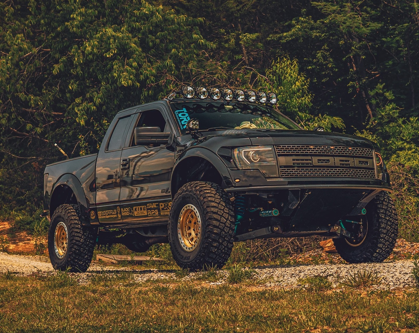 SVT Raptor on 37-inch tires