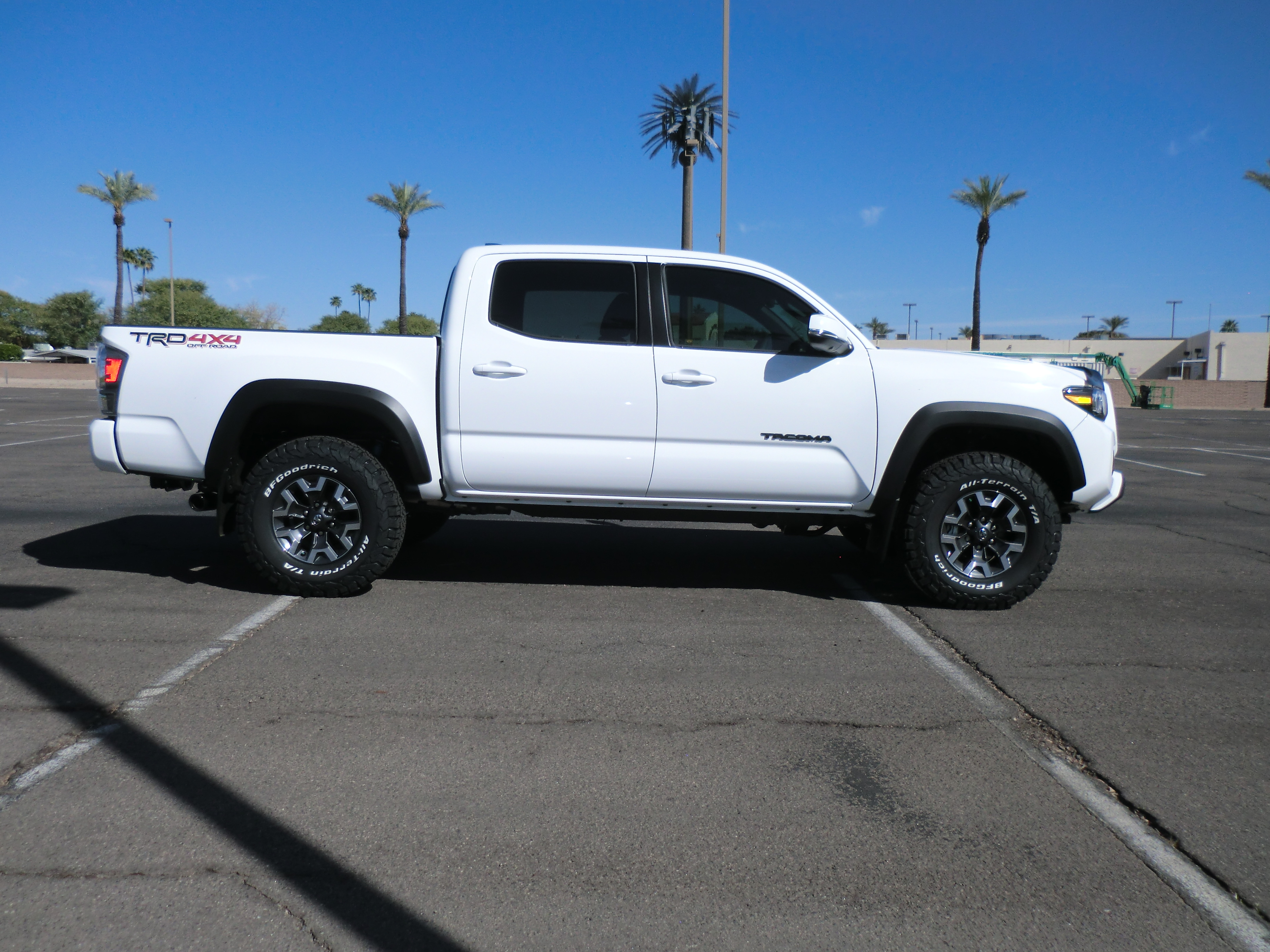 2022 toyota tacoma factory wheels tires